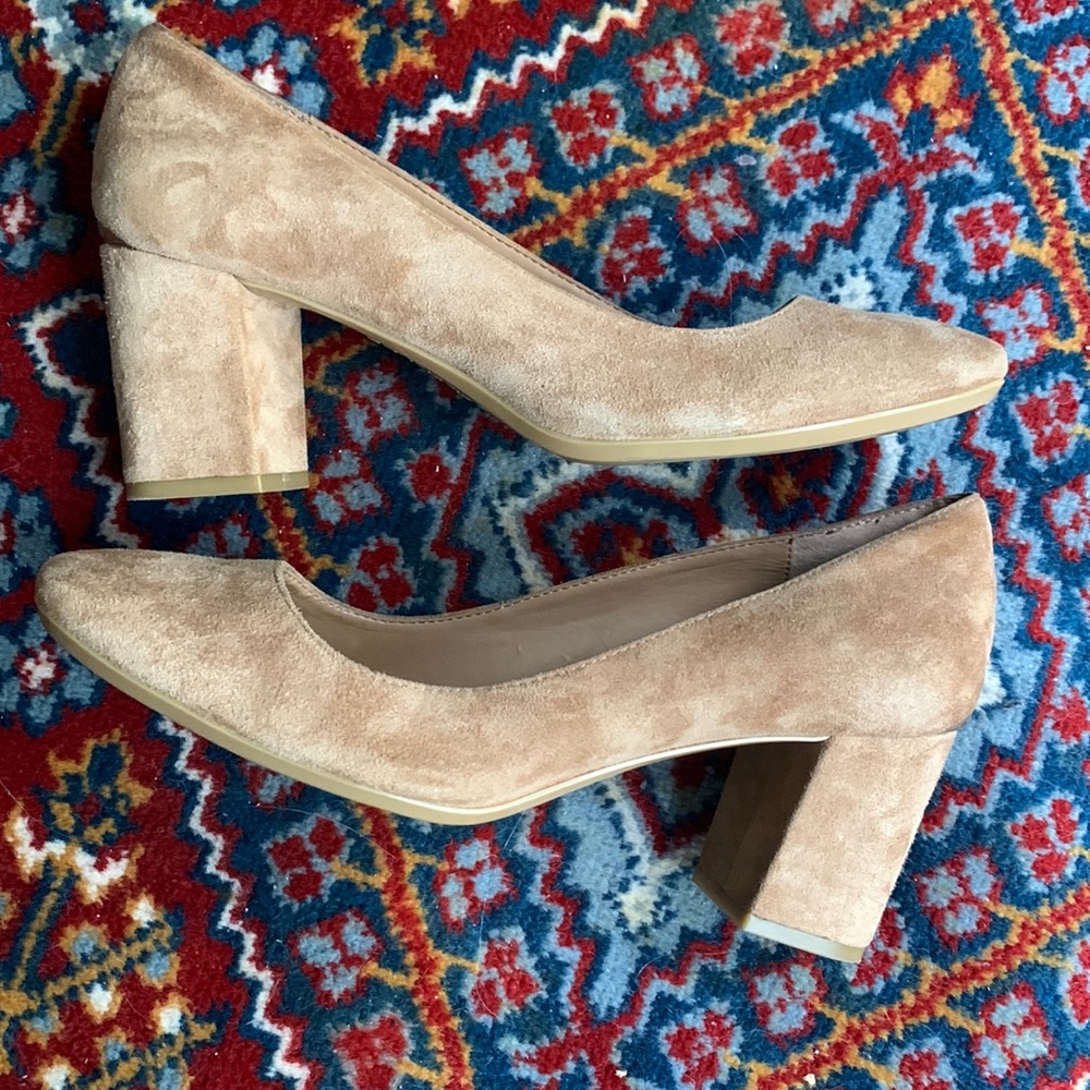 Calvin Klein Cirice block heel tan pumps